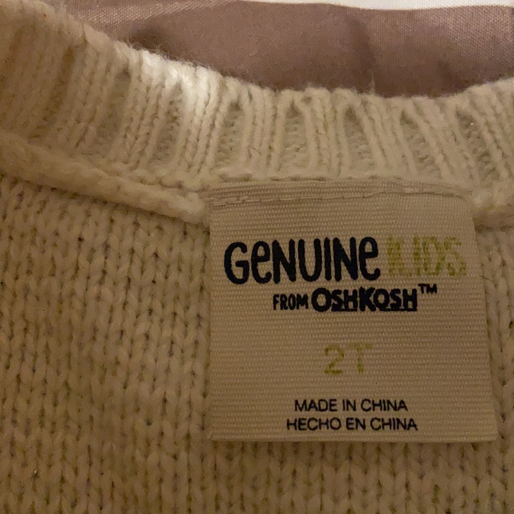 - Genuine from Oshkosh 2t white sweater - Picture 4 of 5